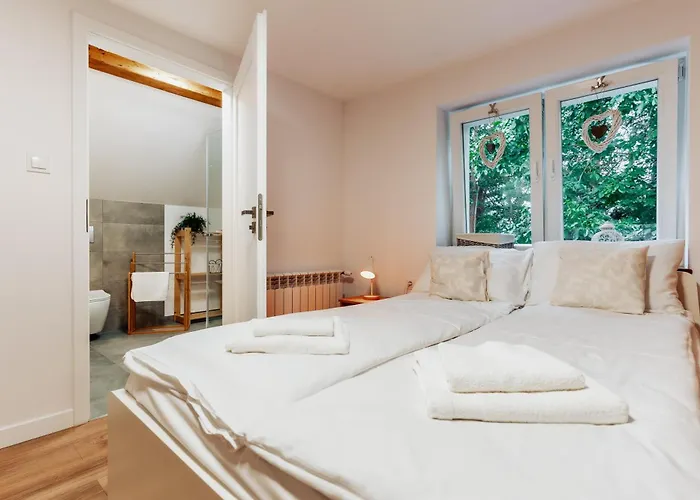 Guest house Zakatek U Hani 3*