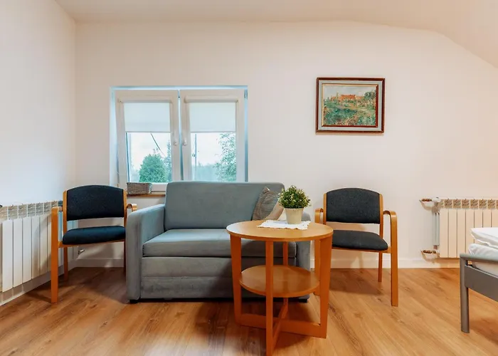 Guest house Zakatek U Hani 3*