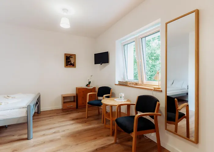 Guest house Zakatek U Hani 3*